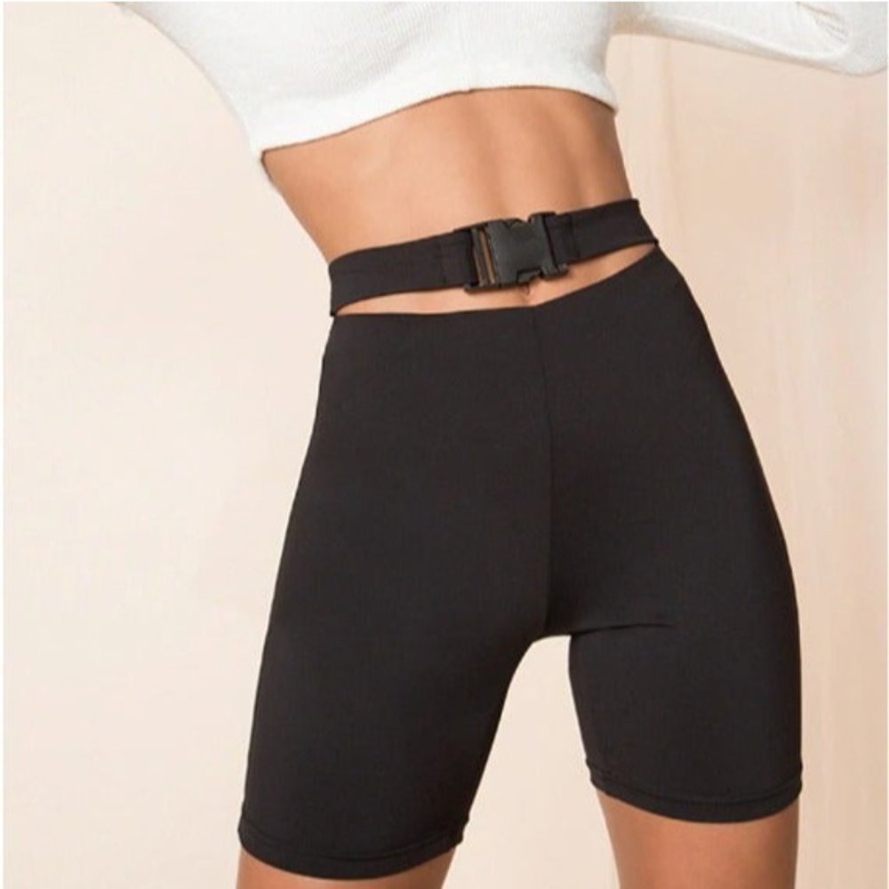 NWT Tigermist Tyler Buckle Bike Shorts High Waisted Size: Large